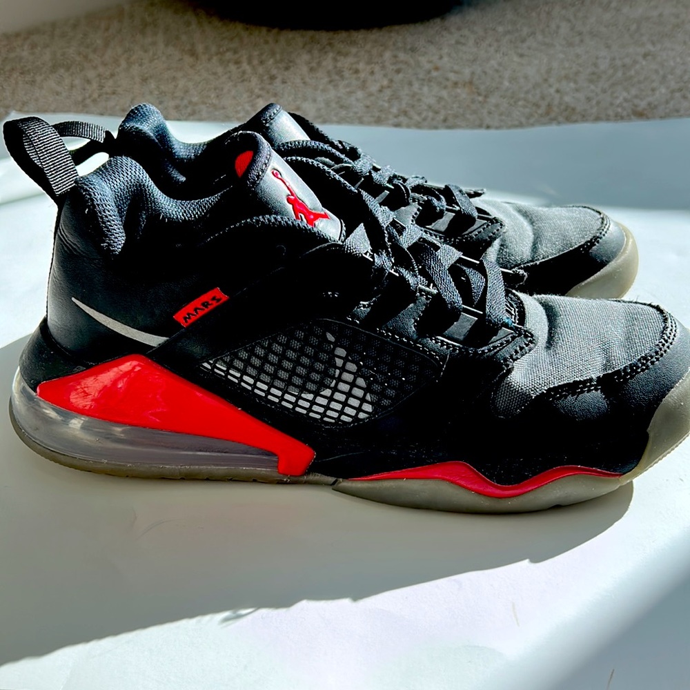 Air Jordan Mars 270 Low